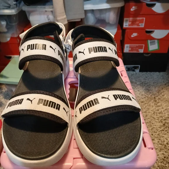 Puma Black and White Sandals - Picture 4 of 5